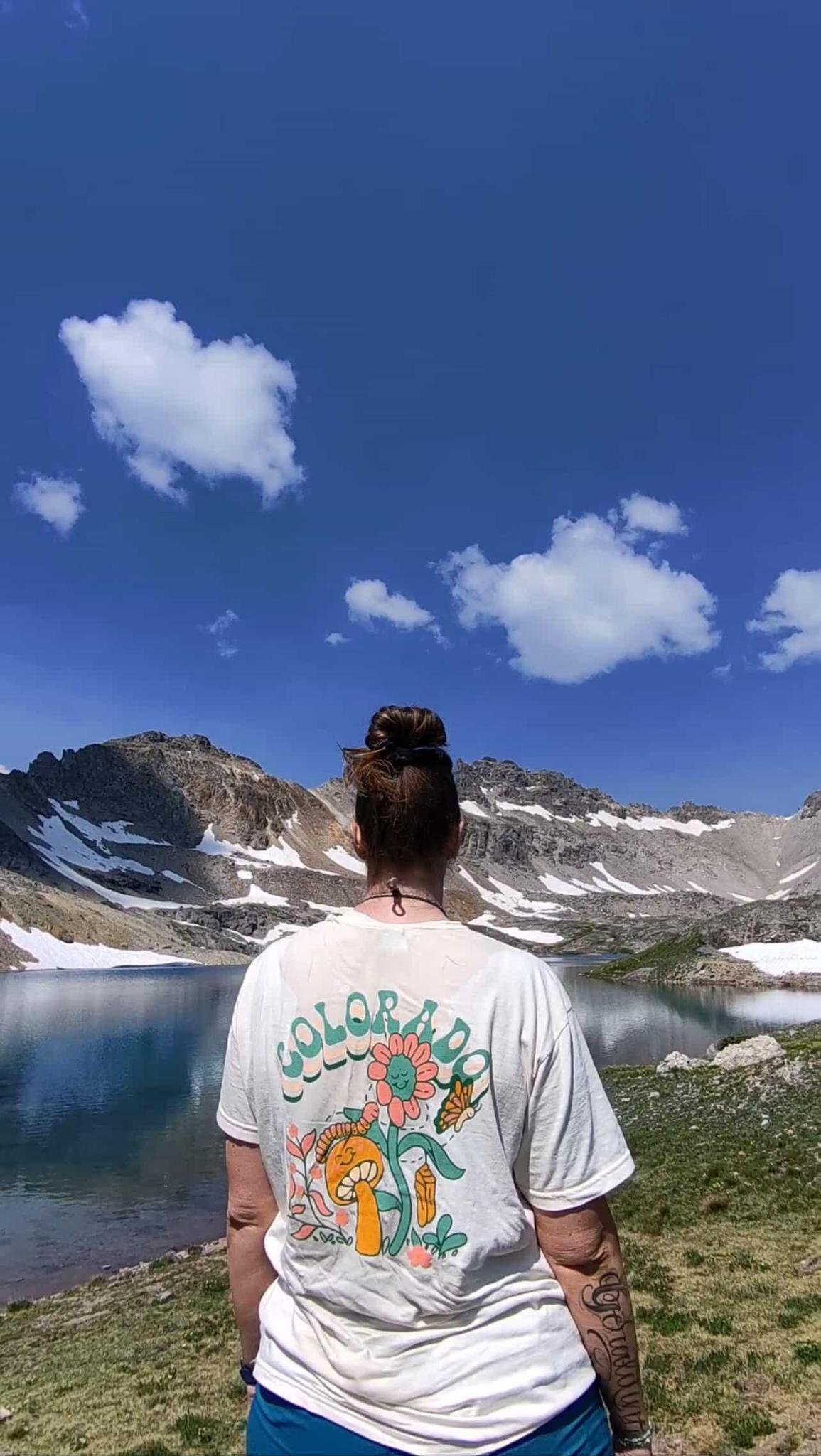 Flower Shroom Retro Colorado Short Sleeve Shirt